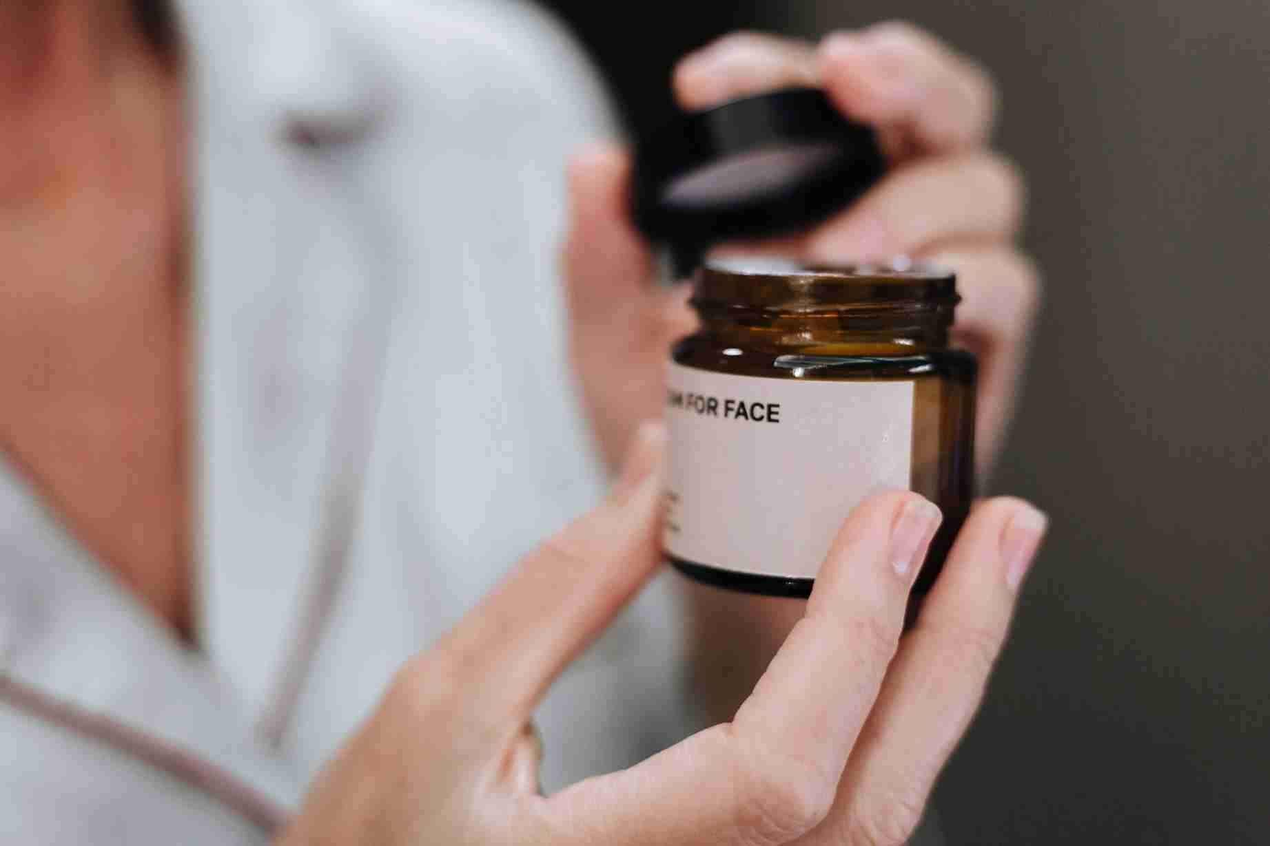 Glycolic Acid TIDAK BOLEH Dicampur dengan - Foto by Pexels Glycolic Acid TIDAK BOLEH Dicampur dengan - Foto by Pexels
